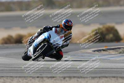 media/Nov-16-2025-Race Pace (Sun) [[8c5fa54630]]/Non Verified Riders (1st 20 Minutes)/1-Turn 14 (10am)/